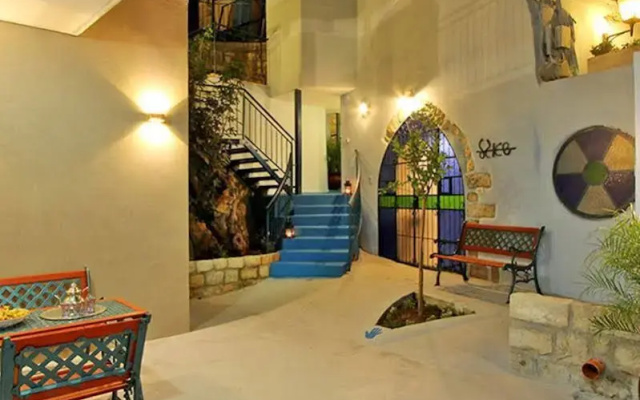 Beit Ha'Omanim Hotel