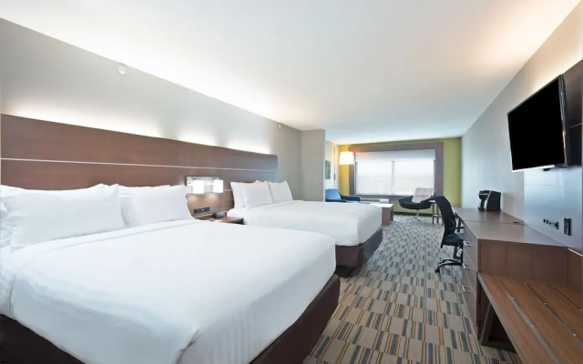 Holiday Inn Express & Suites Uniontown