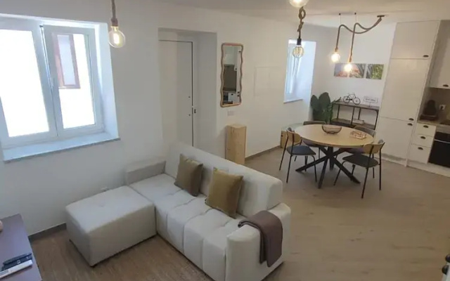 2 Floors Home Near Carvoeiro Slidesplash
