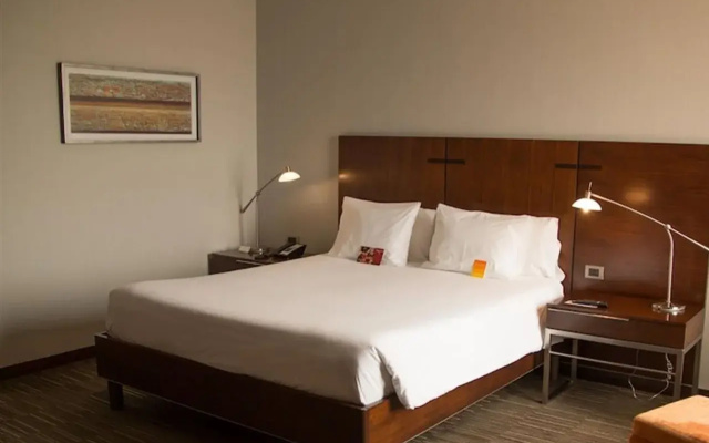 Hilton Garden Inn Santiago Airport