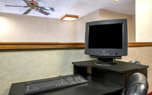 Econo Lodge Thornton - Denver North