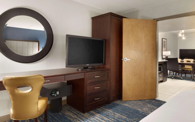 Embassy Suites by Hilton Columbus