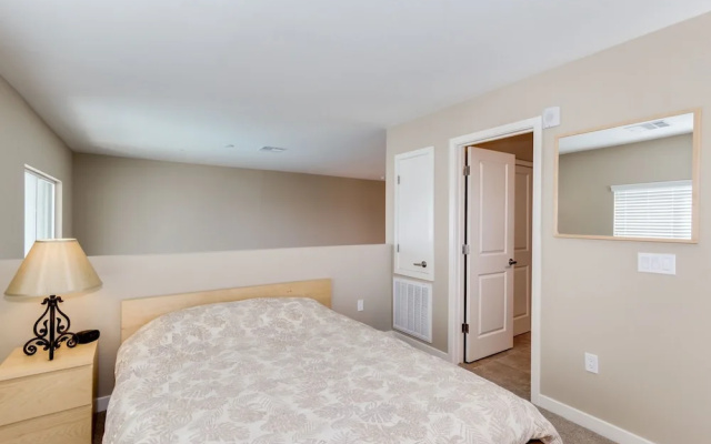 Queen Creek #445 - 3 Br Condo