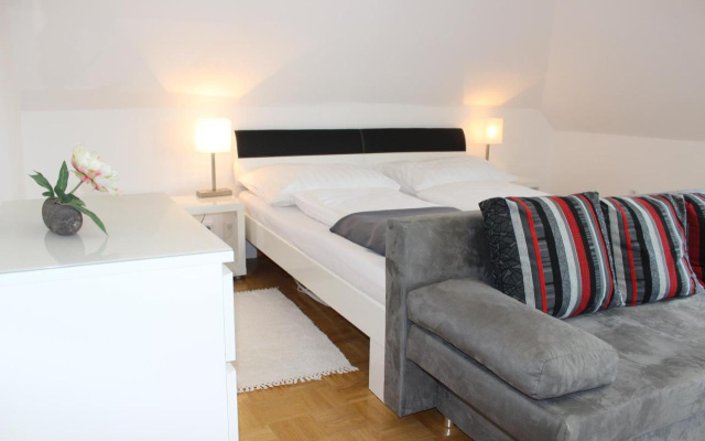 Ferienwohnung und Gästezimmer Korb