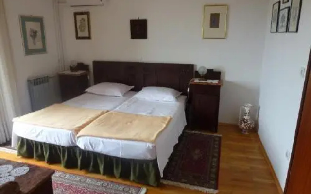 Apartments Petrali