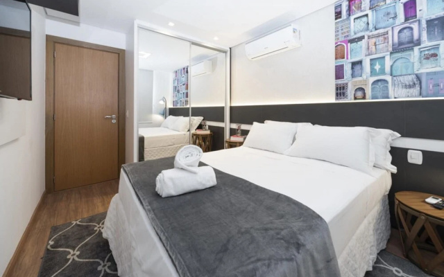 Maravilhoso e Luxuoso Apto Central Acomoda at 6 h Spedes