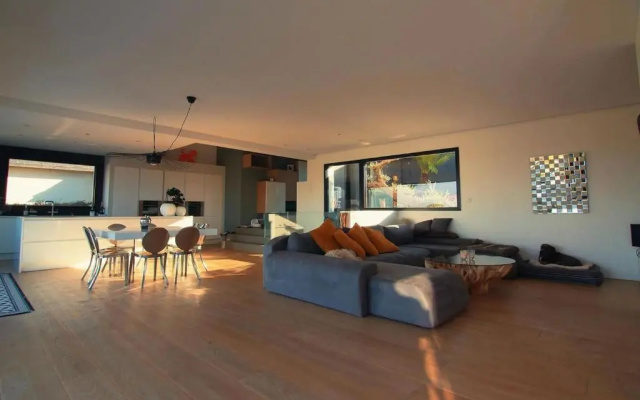 Home Le Clos Maric