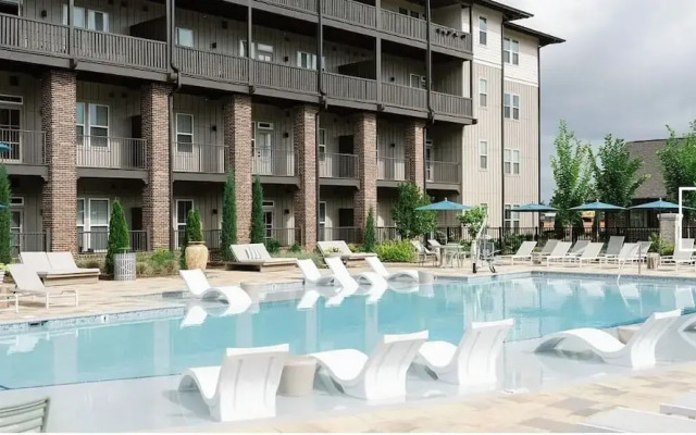 Landing Apartments At Town Madison