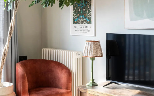 The Eades ADC Atelier 2 Bed