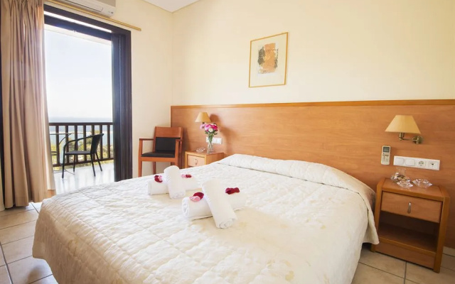Corali Hotel