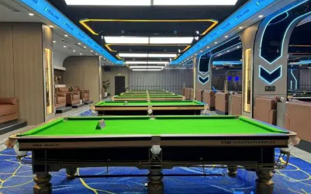 Xunxian Moshang Qingju Hotel