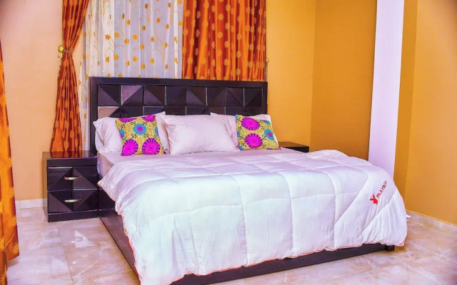 Thy Favour Hotel