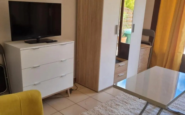 Jolie Studio 20m2 a Canet En Roussillion (Adults Only)