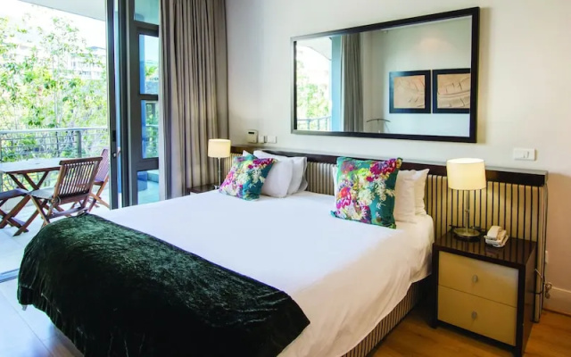One Bedroom Apartment - Fully Furnished and Equipped