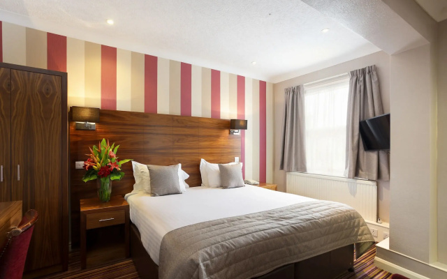 Amadis Bed And Breakfast