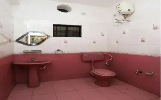 OYO 14666 Galaxy Guest House