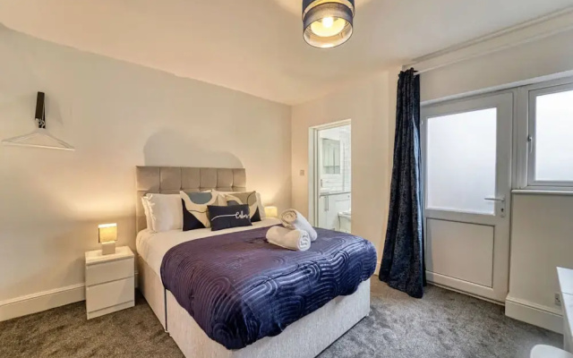Host Stay Droitwich Road Apartment
