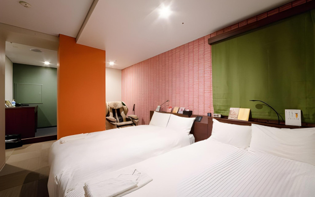 Book Hotel Jimbocho