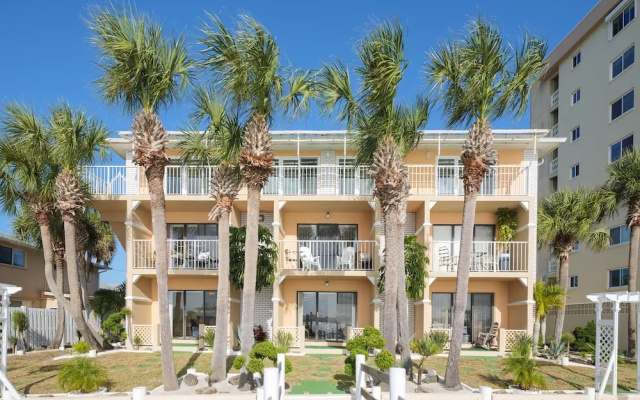Intercoastal Dreams 103