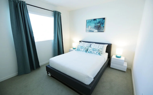Hollywood Metropolitan Residences