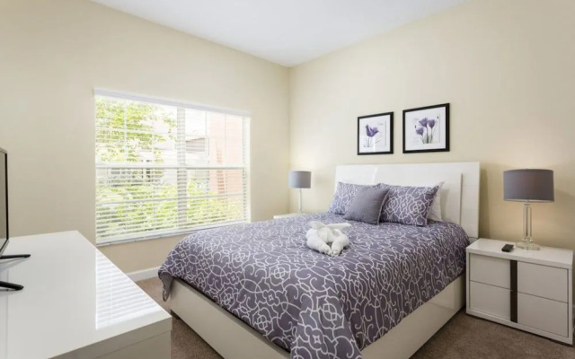 Bismarck Palm Townhome 8971