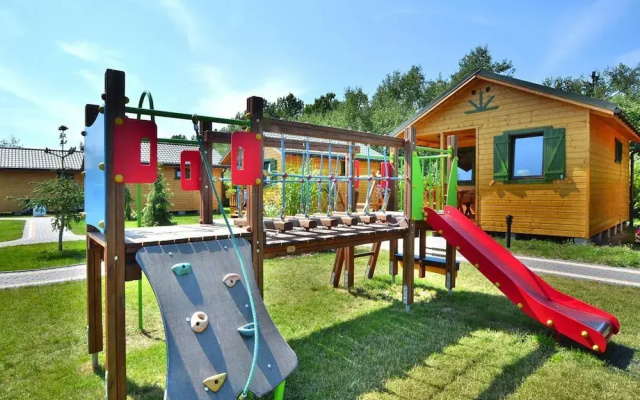 Holiday Homes With Terraces, Close to the Beach
