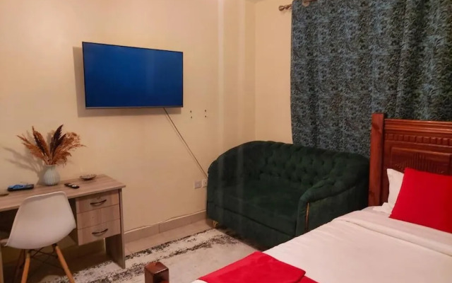 Cozy Studio in Mlolongo With City & Lake Views