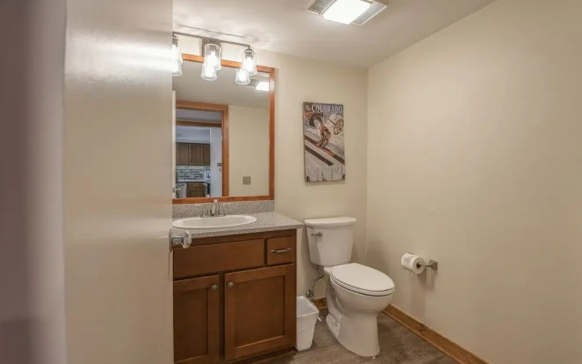 Pines 2128