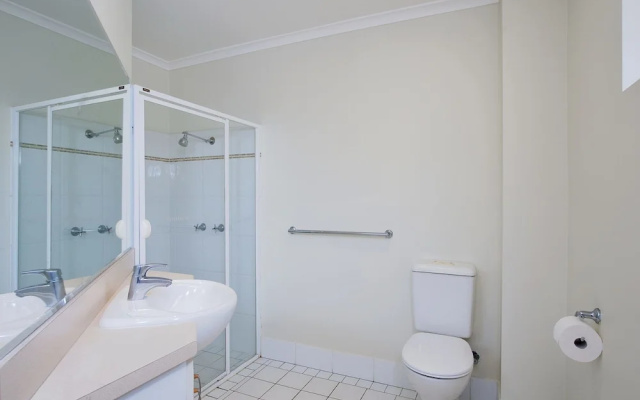 Zenith Studio, Unit 4/10 Messines Street