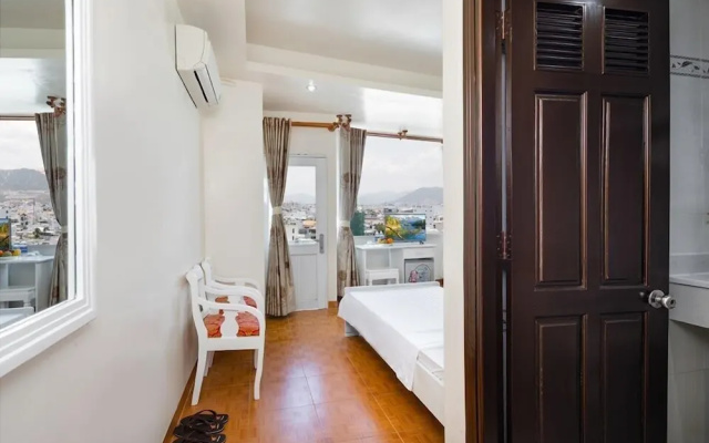 Oyo 285 Ken Nha Trang Hotel