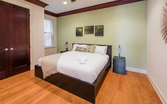 Penthouse 3BR in Lincoln Park by Sonder