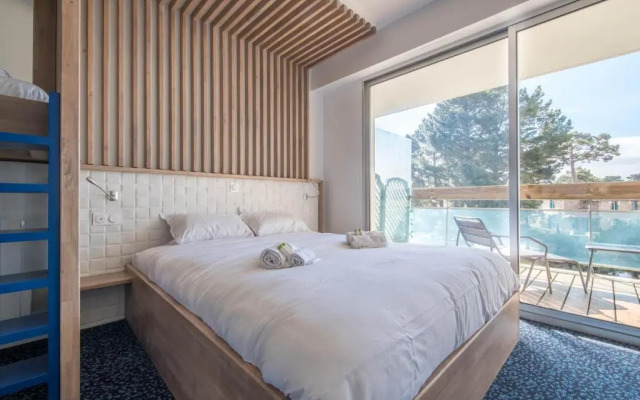 Studio design au pied de la gare de la Baule
