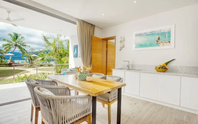 Pineapple Beach Villas