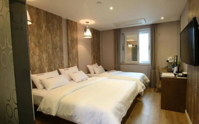 Jeju Lux Hotel