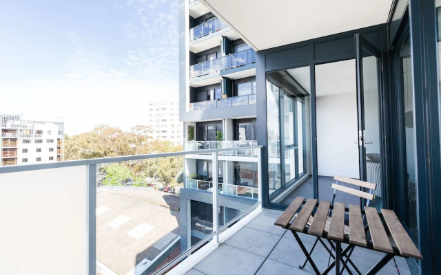 ERICA, 2BDR South Yarra Apartment
