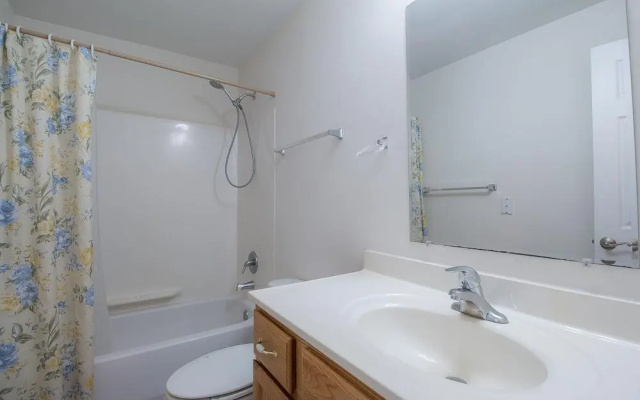 Oak Shores-Oak Shores 115