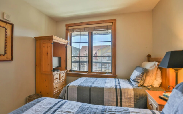 Dakota Lodge by Summit County Mountain Retreats