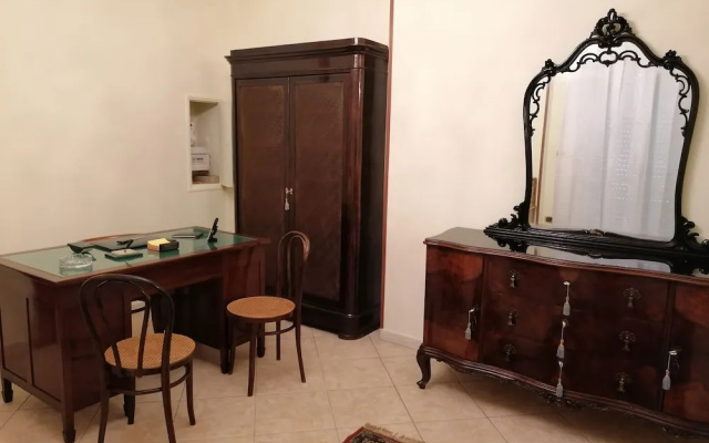 Rent Rooms in Nola na