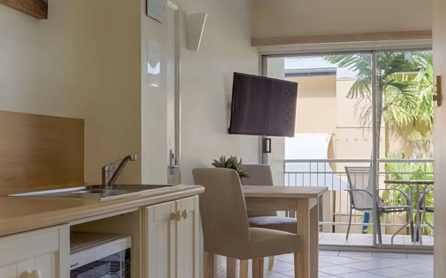 Macrossan House Boutique Holiday Apartments