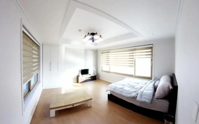 Andong River Sunset Pension