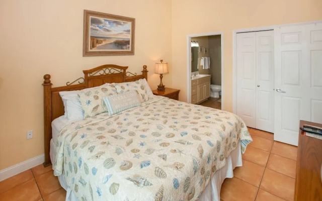 Crystal Shores 204
