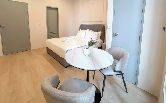 The Suite by Manhattan Group