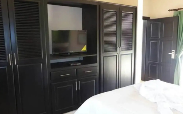 4 Bedroom Villa Privacy in Mind, Gated and Secure