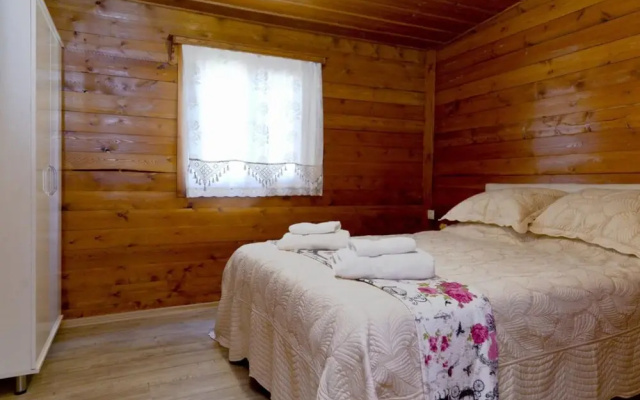 Tiny House With Shared Pool and Balcony in Bodrum