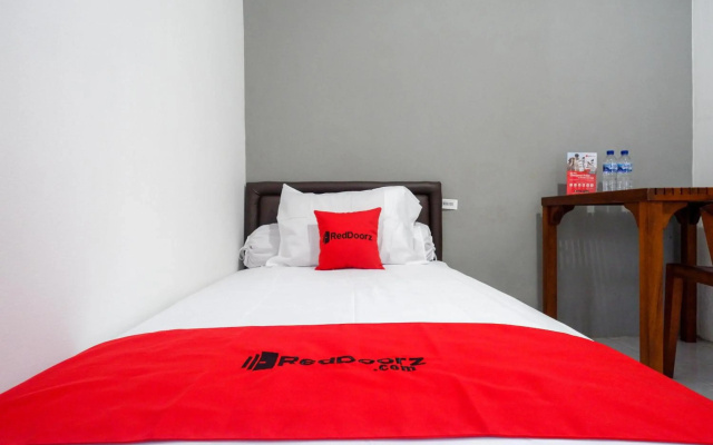 KoolKost Syariah near Universitas PGRI Semarang - Minimun Stay 6 Nights