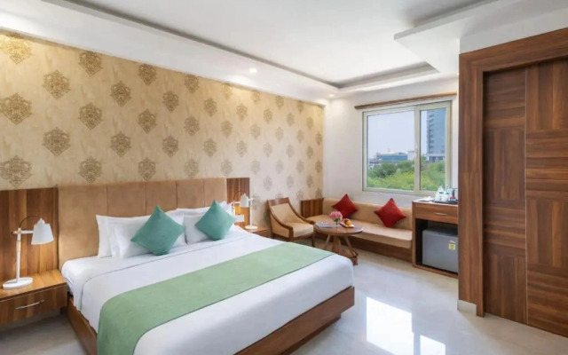 OPO Horizon LYRO, Formerly known as Inde Hotel