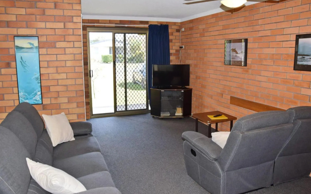 Cameo Court 2