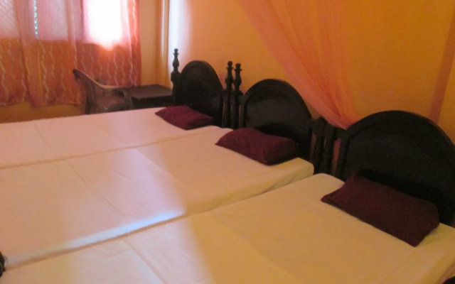 Shahira Hotel