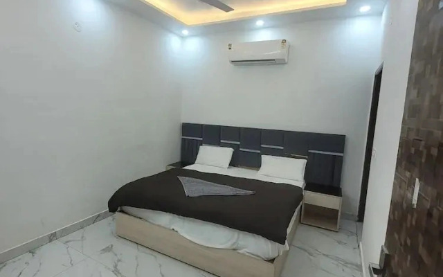 Roomshala Hotel Scorpio