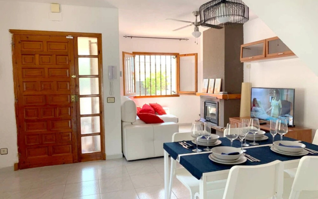 House with 3 Bedrooms in Torredembarra, with Furnished Terrace